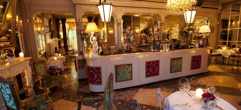 Beach Blanket Babylon