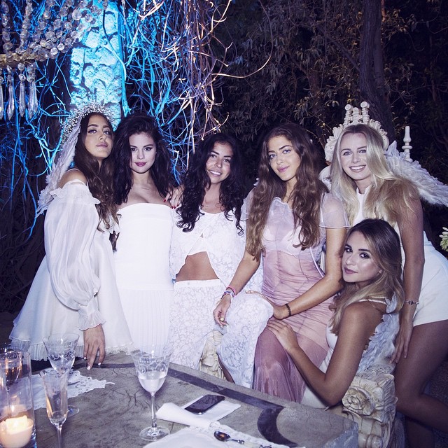 Photo: Instagram - Sama & Haya Khadra