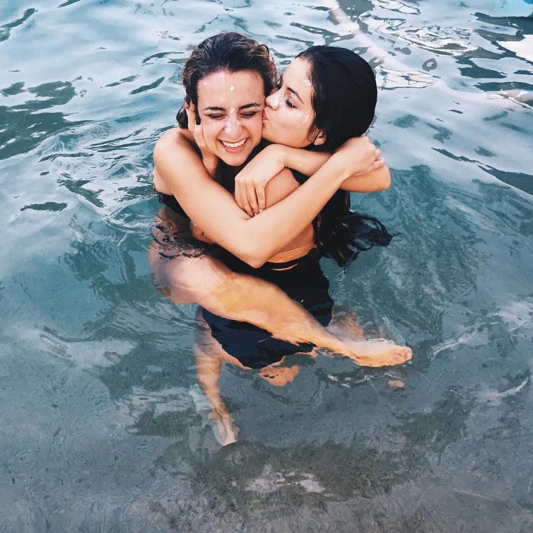 Photo: Instagram - courtneyjbarry