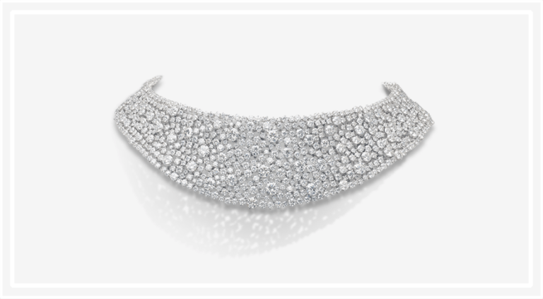 Messkia Miss Dita collar