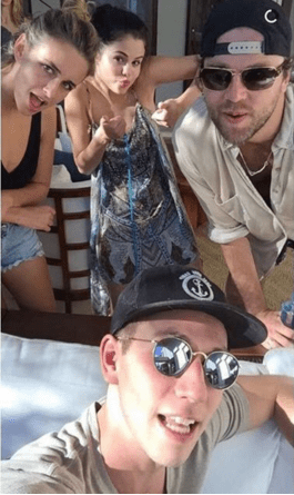 Selena Gomez blue and white romper Costa rica 2015 photo snapchat