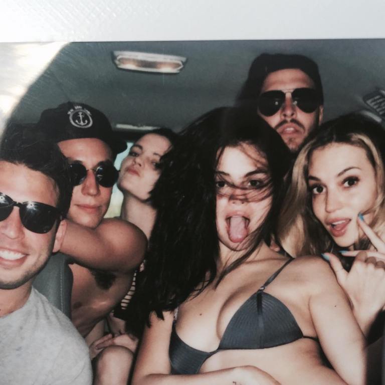 Selena gomez grey bikini Costa rica 2015