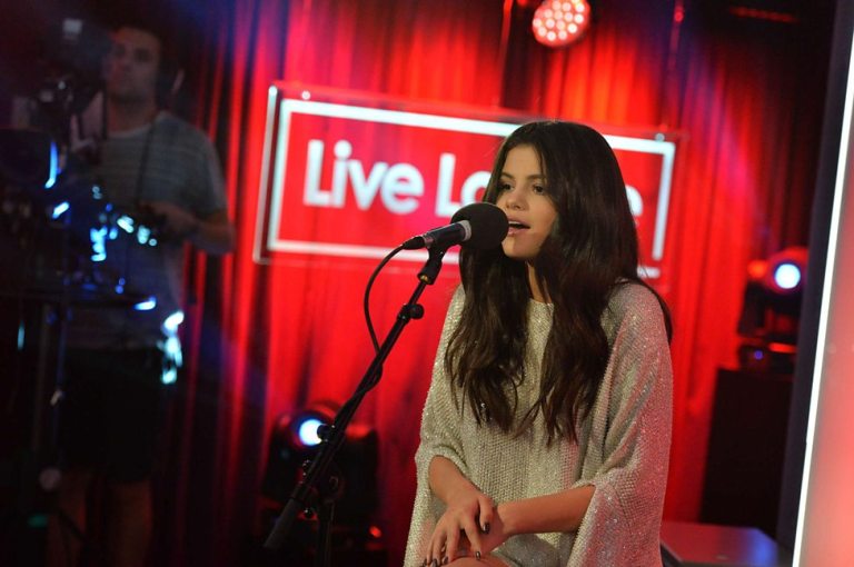 Selena Gomez style outfit fashion clothes