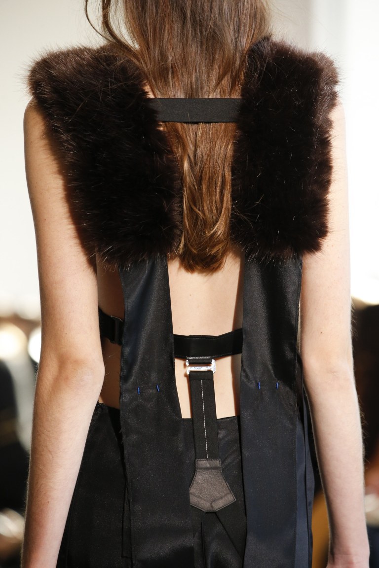 Calvin klein Collection Fall 2016 back view