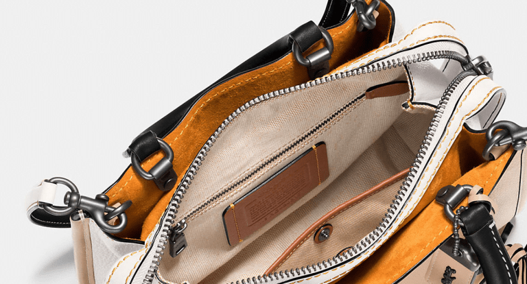 coach-rogue-25-bag-in-glovetanned-pebble-leather-close-up