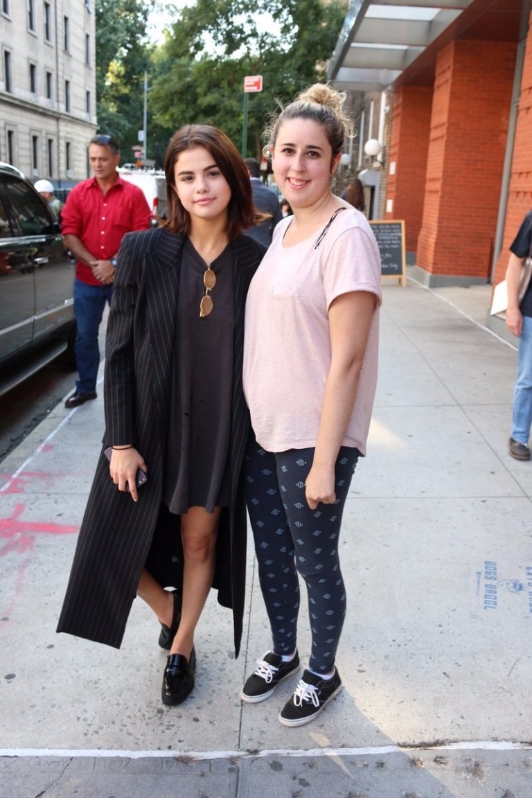 Selena Gomez street style