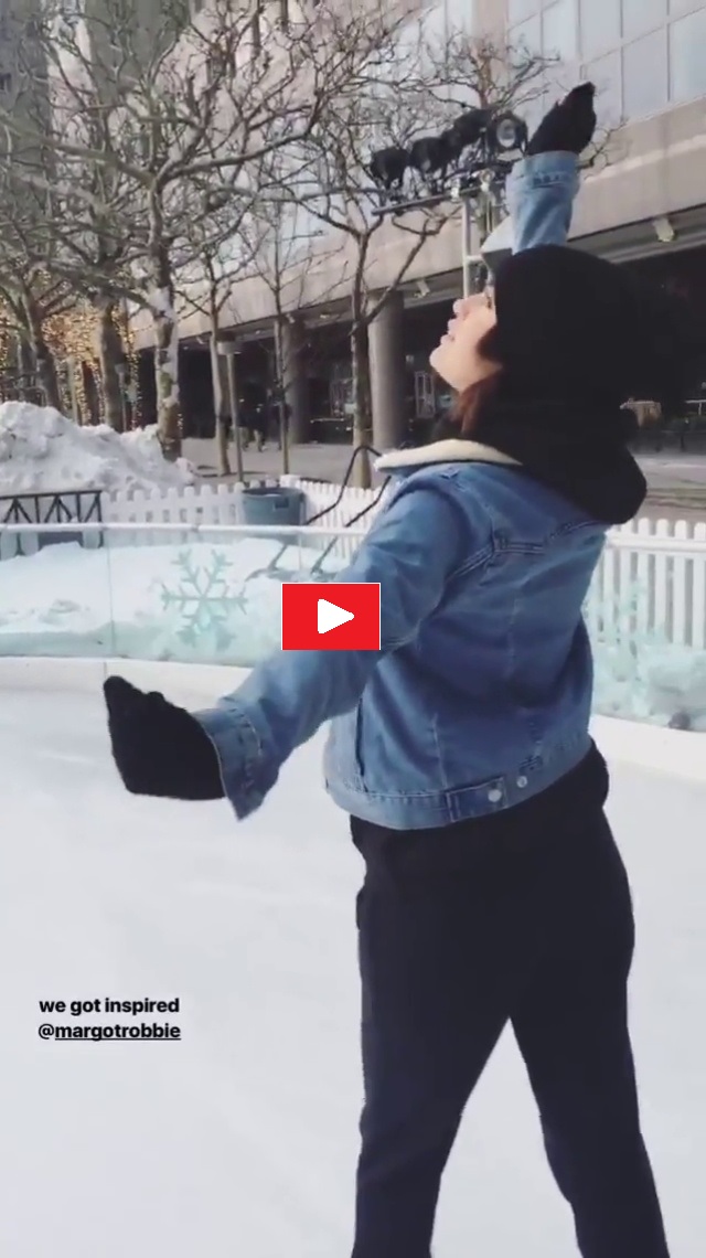 Selena Gomez ice skating in New York January 2018 video
