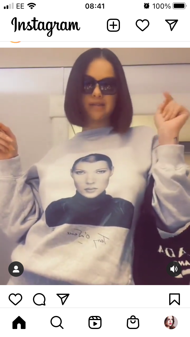 where to get Selena gomez Kate Moss grey sweatshirt Prada bag October 2021 Photo tikTok
